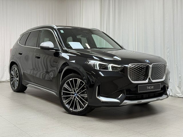 2025 BMW iX1 62EF xDrive30