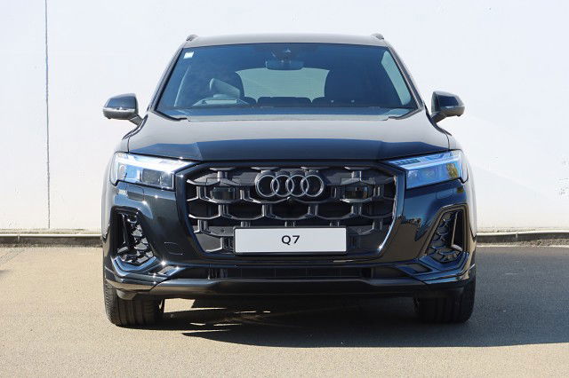 2025 Audi Q7 50 Dynamic Black Limited Edition