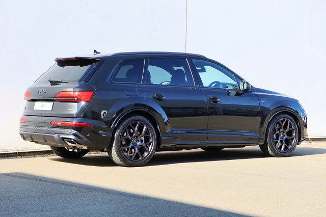 2025 Audi Q7 50 Dynamic Black Limited Edition