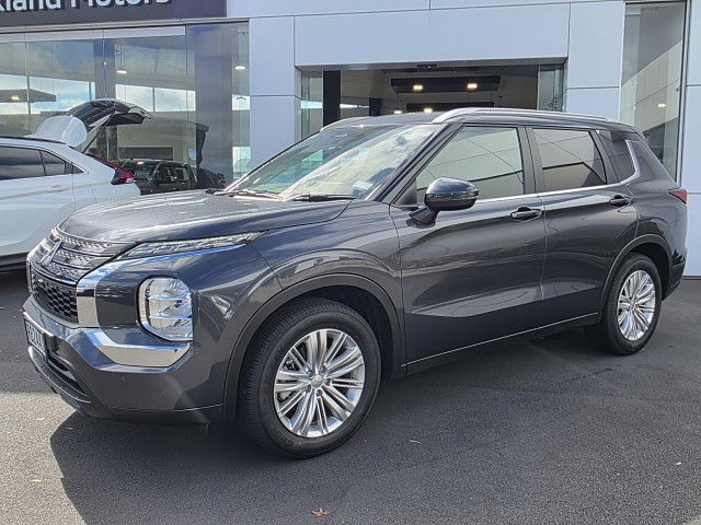2025 Mitsubishi Outlander Ls 2.5P/Cvt