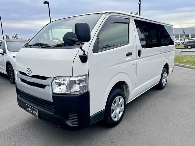 2018 Toyota Hiace 5DR Diesel