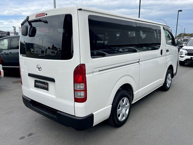 2018 Toyota Hiace 5DR Diesel