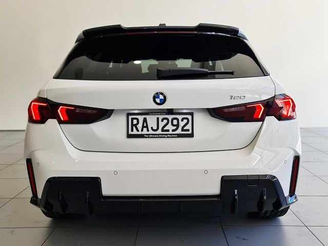 2025 BMW 120i Enhancement Package