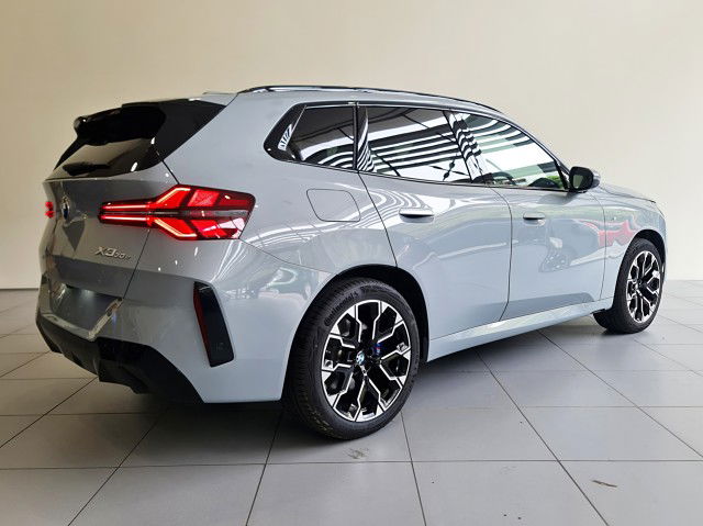 2025 BMW X3 30e xDrive Comfort Package