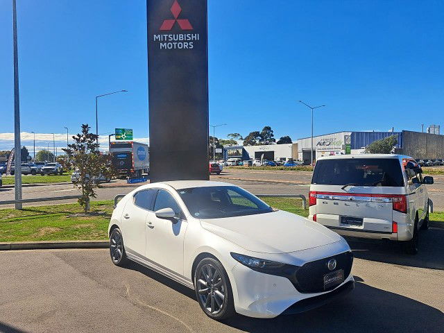 2019 Mazda 3 15S TOURING