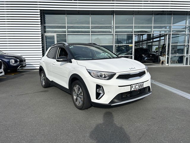 2022 Kia Stonic Ex 1.4P/6At