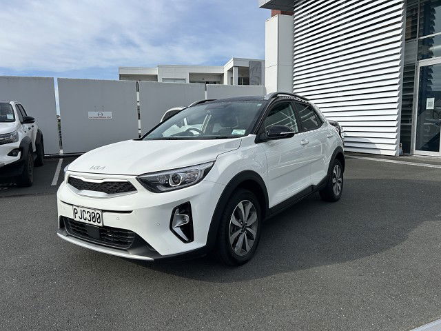2022 Kia Stonic Ex 1.4P/6At