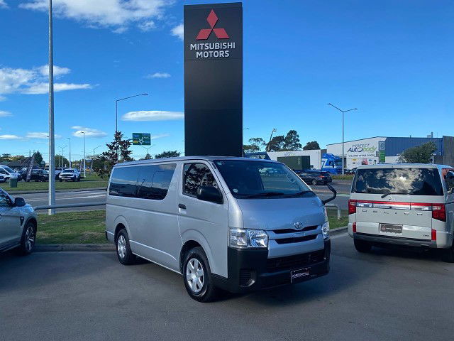 2019 Toyota Hiace 4DR Diesel