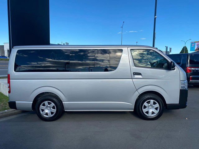 2019 Toyota Hiace 4DR Diesel