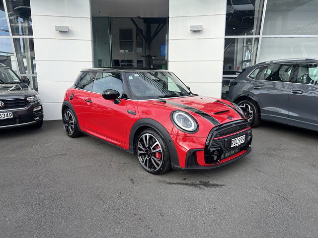 2022 MINI Hatch JCW 2.0P 8A