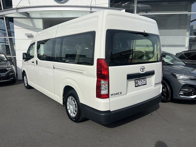 2020 Toyota Hiace 10 Seater, NZ NEW, Cargo Barrier