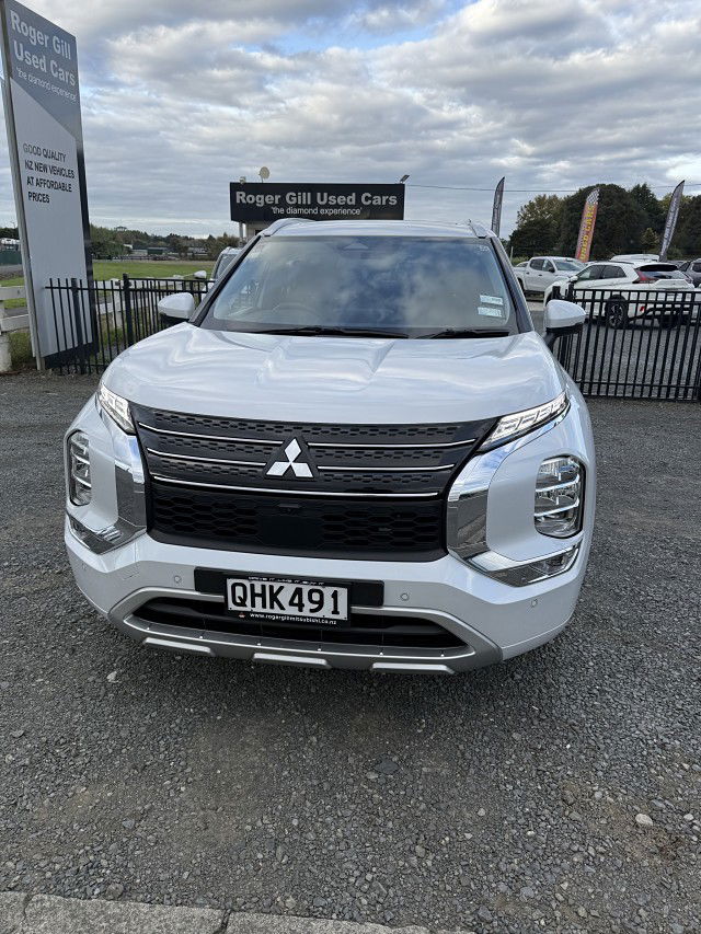 2023 Mitsubishi Outlander PHEV VRX 4WD