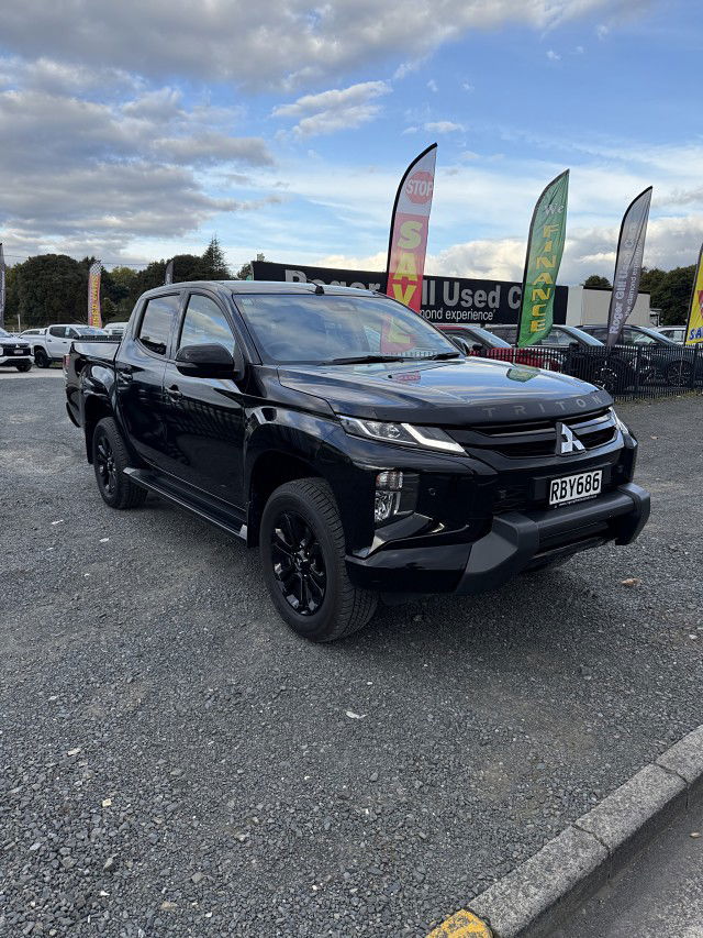 2023 Mitsubishi Triton DC WS 2.4D GSR 4WD 6AT