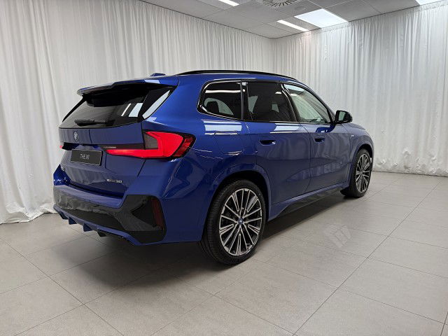 2025 BMW iX1 62EF xDrive30