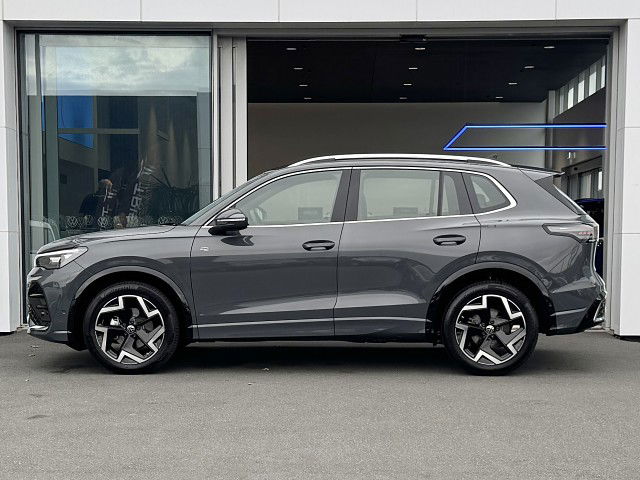 2025 Volkswagen Tiguan R-Line 1.4Pt/7At