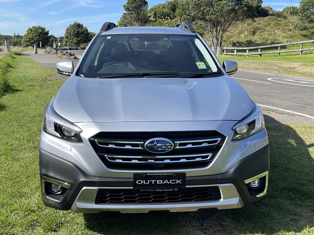 2025 Subaru Outback 2.5i