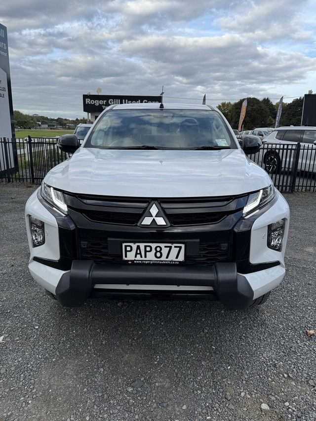 2022 Mitsubishi Triton GLSB 4WD DC 2.4D