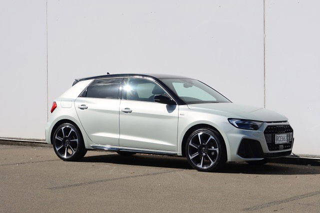 2025 Audi A1 35 TFSI S line
