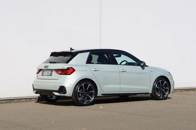2025 Audi A1 35 TFSI S line