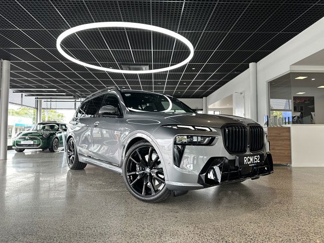 2025 BMW X7 xDrive40d M Sport Pro
