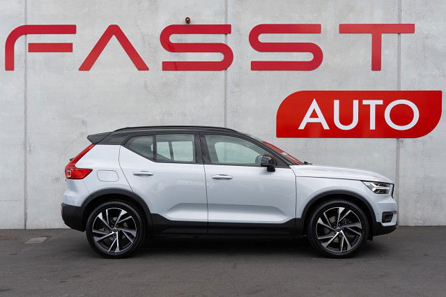 2021 Volvo XC40 T5 AWD R-Design 2.0P