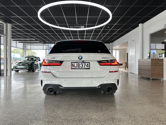 2021 BMW 320d xDrive Touring M-Sport +Comfort Pack