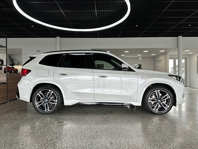 2023 BMW iX1 xDrive30