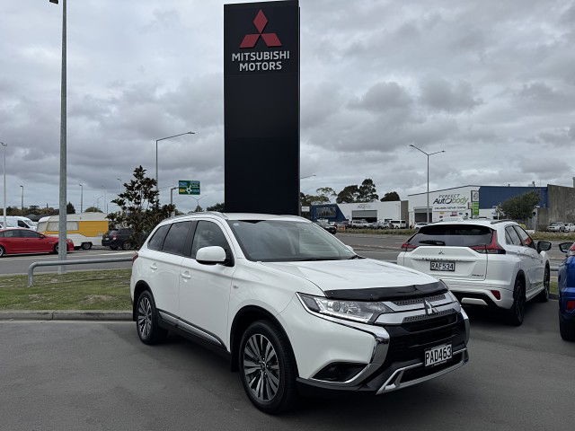 2022 Mitsubishi Outlander LS 2.4P/CVT