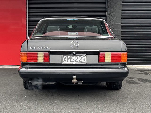 1989 Mercedes-Benz 560 SEL