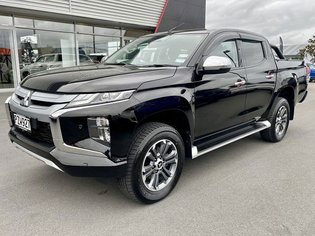 2023 Mitsubishi Triton DC WS 2.4D GLXR 4WD 6AT