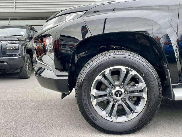2023 Mitsubishi Triton DC WS 2.4D GLXR 4WD 6AT