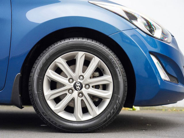 2015 Hyundai Elantra 1.8P 6A 4Dr Sedan