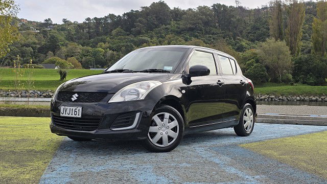 2016 Suzuki Swift Glab 1.4p/4at/ha/5dr
