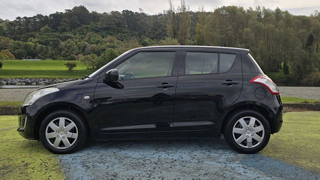 2016 Suzuki Swift Glab 1.4p/4at/ha/5dr