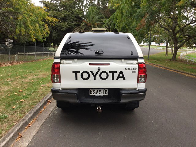2017 Toyota Hilux SR 2WD D/C W/S 2.8L AUTO