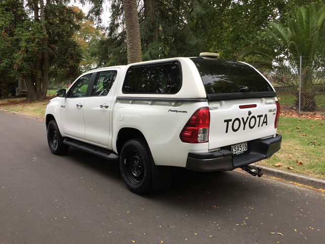 2017 Toyota Hilux SR 2WD D/C W/S 2.8L AUTO