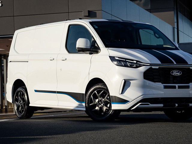 2025 Ford Transit Custom 320 Sport Awd