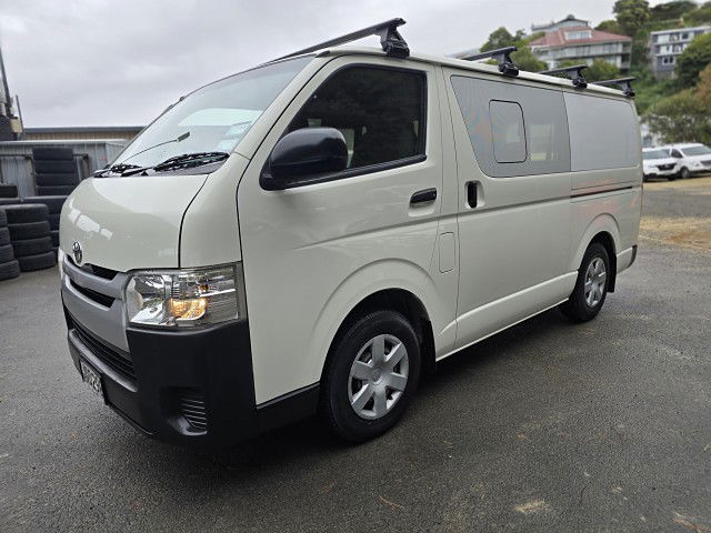 2016 Toyota Hiace ZL TD 3.0D/5MT/LV/5D