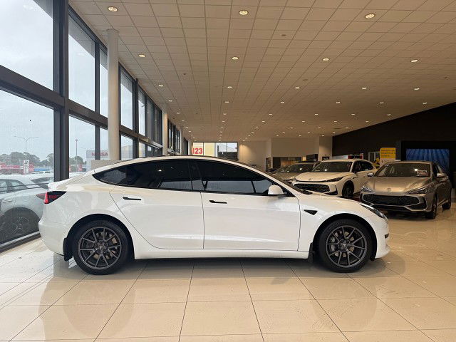 2022 Tesla Model 3 Rear Wheel Drive 60K
