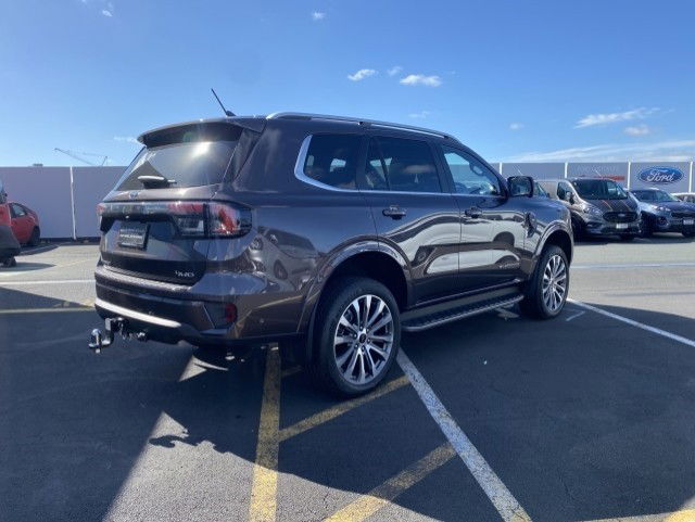 2025 Ford Everest Platinum