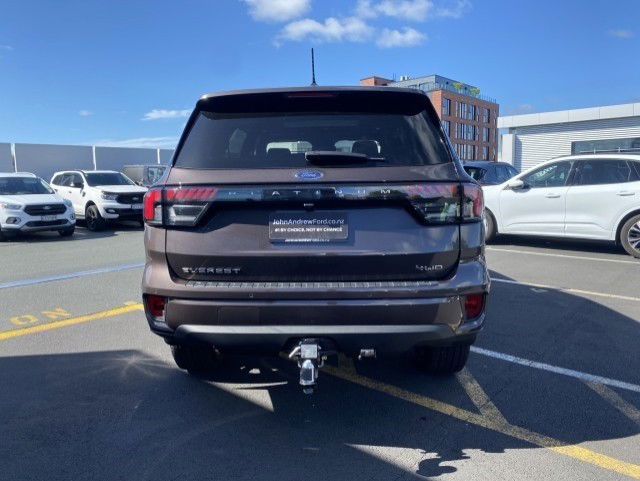 2025 Ford Everest Platinum