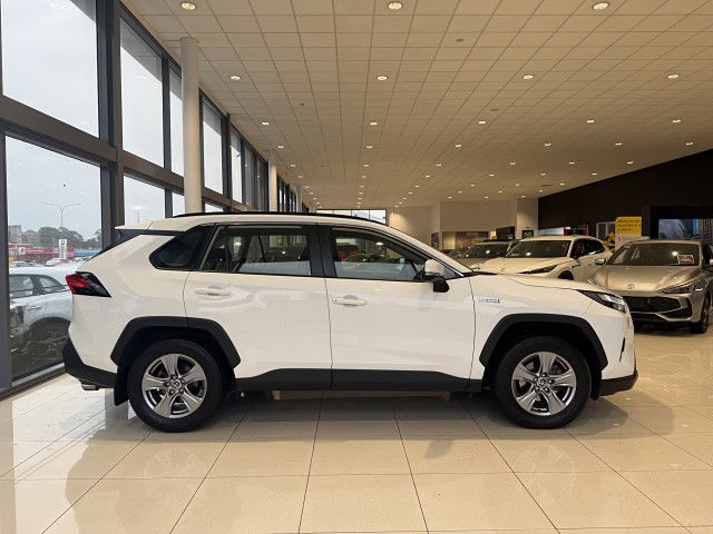2022 Toyota RAV4 Gx 2.5Ph/4Wd/Hd