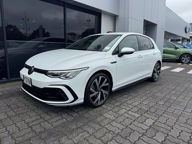 2023 Volkswagen Golf TSI R-Line