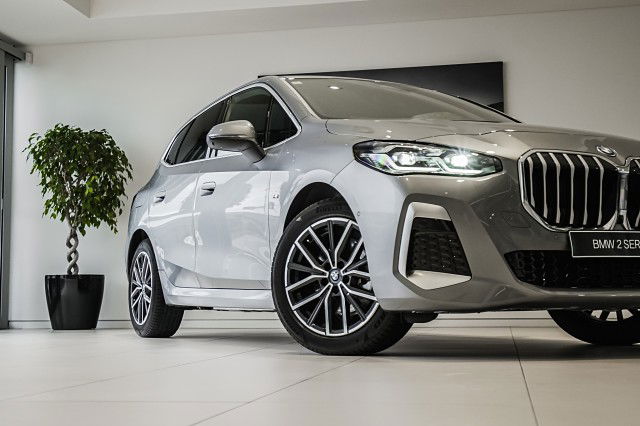 2025 BMW 225e xDrive Active Tourer
