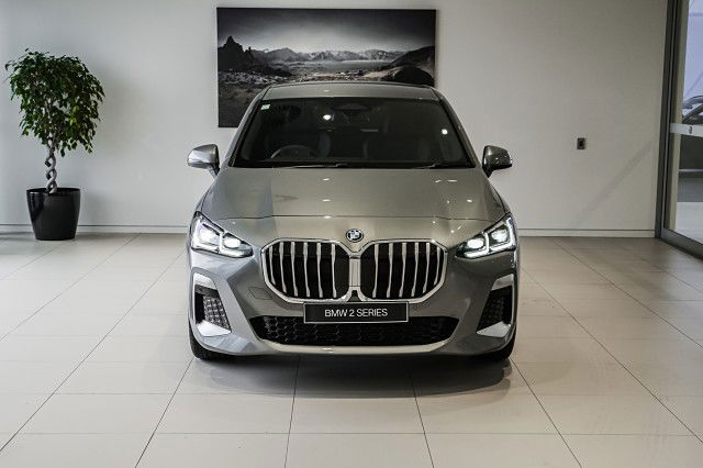 2025 BMW 225e xDrive Active Tourer