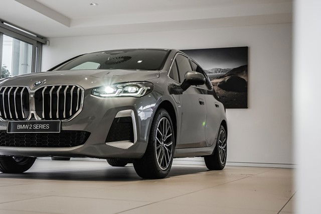 2025 BMW 225e xDrive Active Tourer