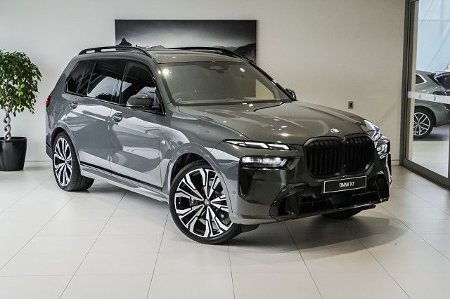 2025 BMW X7 xDrive40d