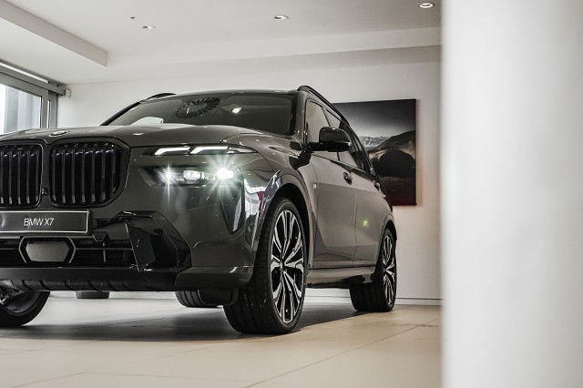 2025 BMW X7 xDrive40d