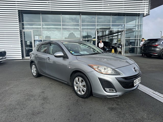 2010 Mazda Axela