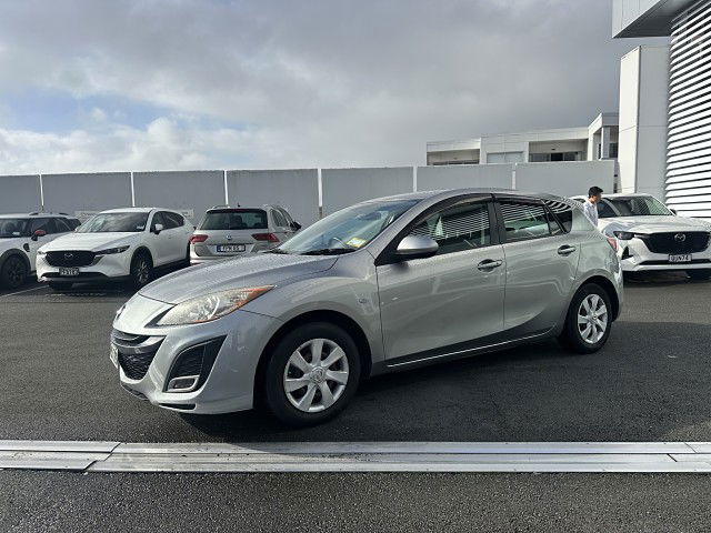 2010 Mazda Axela